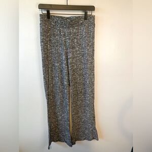 Juicy Couture black and white pattern wide leg palazzo pants size M